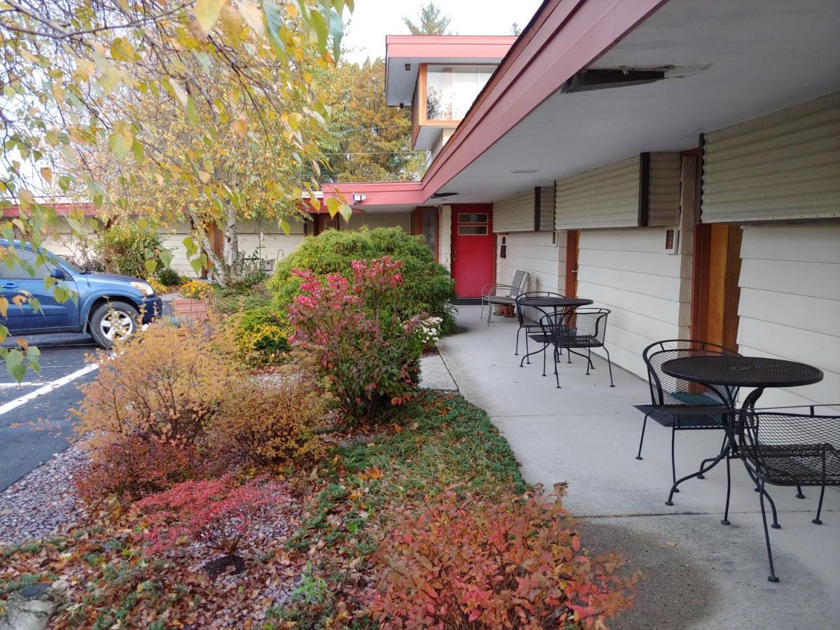 The Usonian Inn Llc Spring Green Zewnętrze zdjęcie