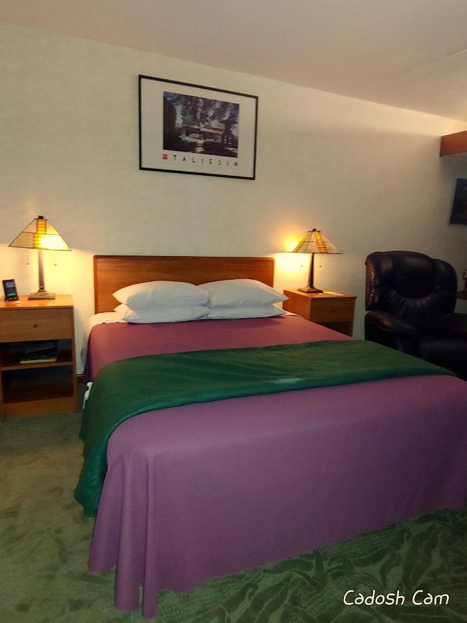 The Usonian Inn Llc Spring Green Zewnętrze zdjęcie