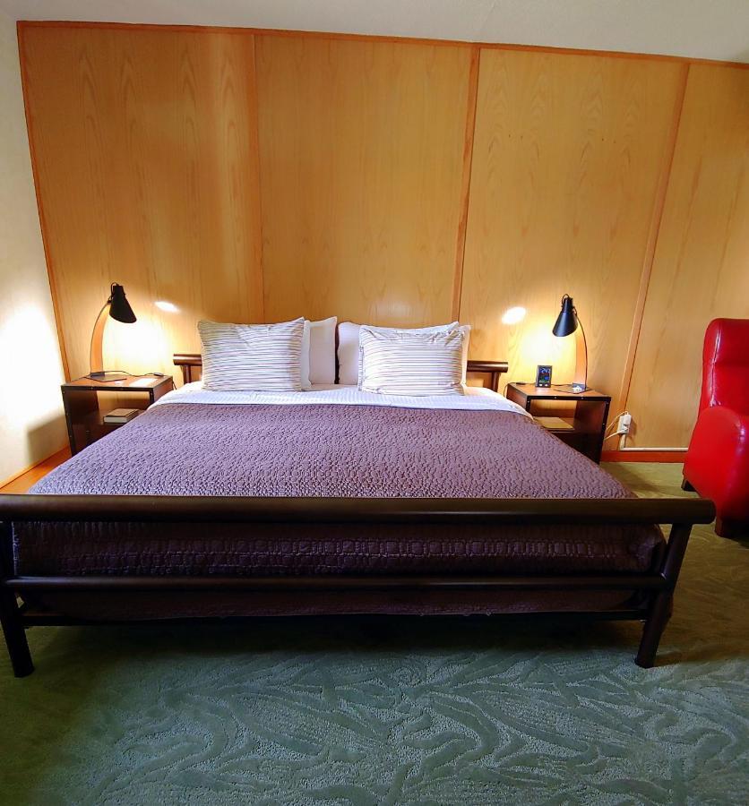 The Usonian Inn Llc Spring Green Zewnętrze zdjęcie