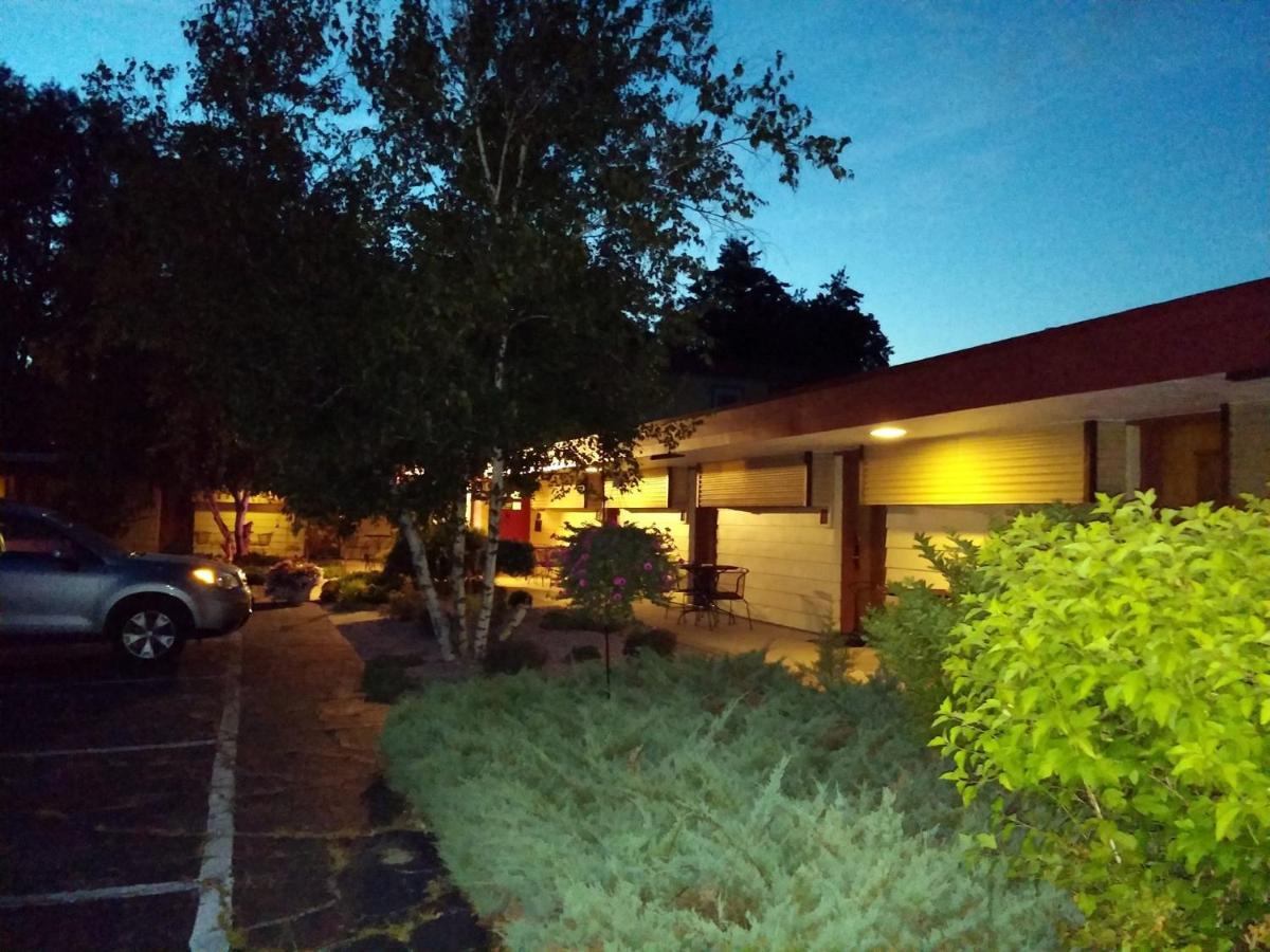 The Usonian Inn Llc Spring Green Zewnętrze zdjęcie