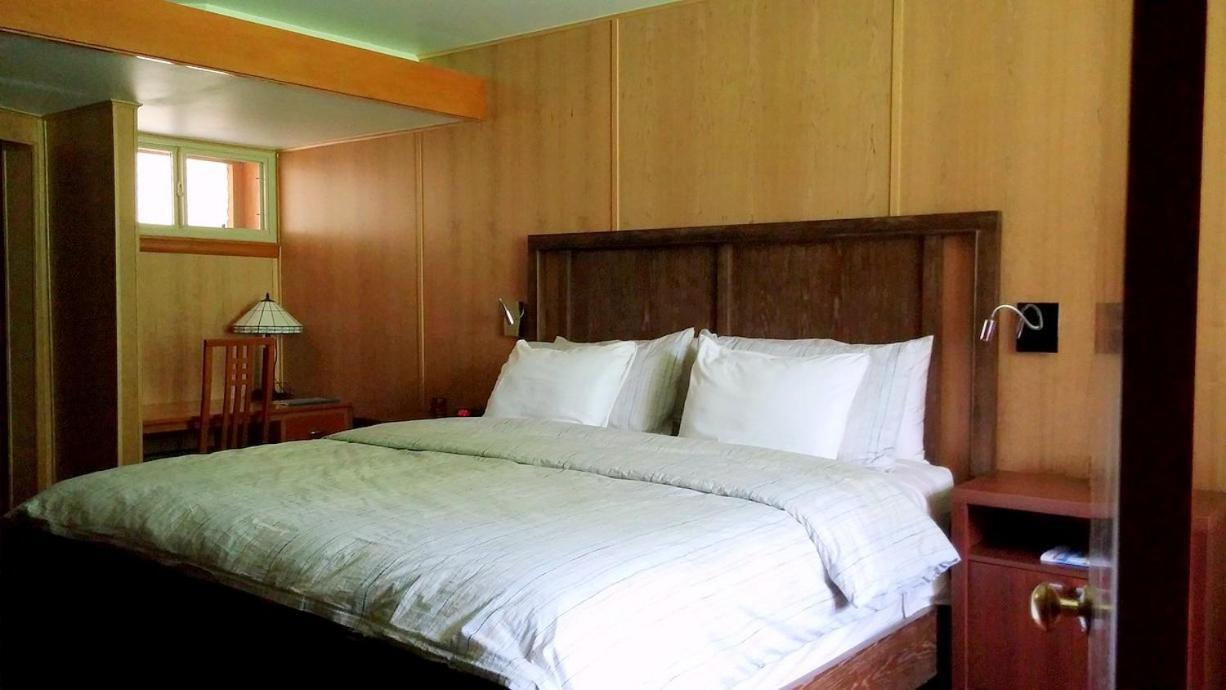 The Usonian Inn Llc Spring Green Zewnętrze zdjęcie